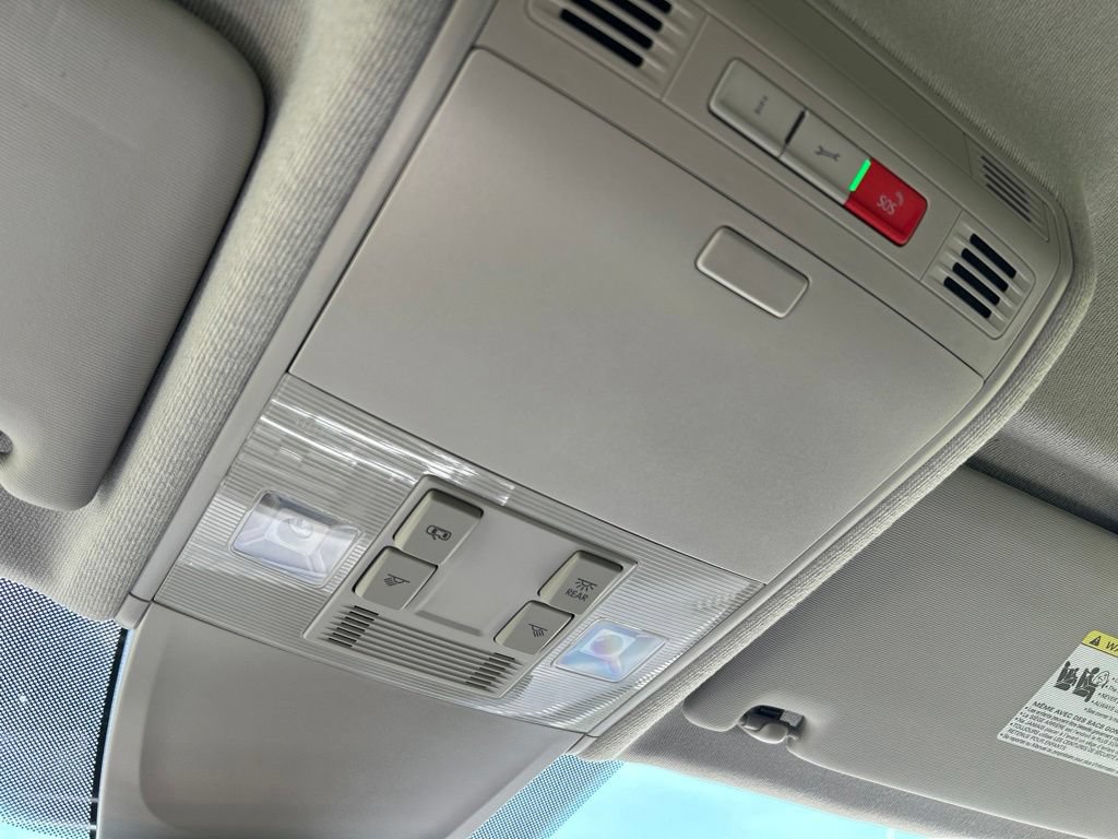 Certified 2023 Volkswagen Tiguan SE FWD image 40