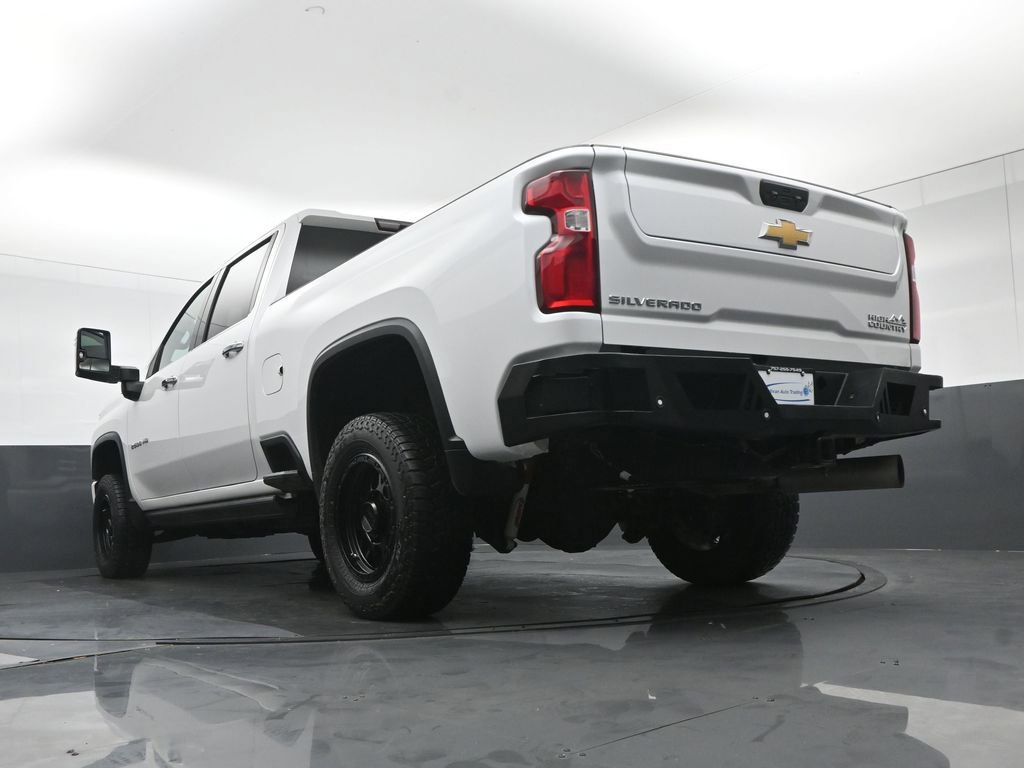Used 2022 Chevrolet Silverado 2500 High Country w/ Safety Package II image 80