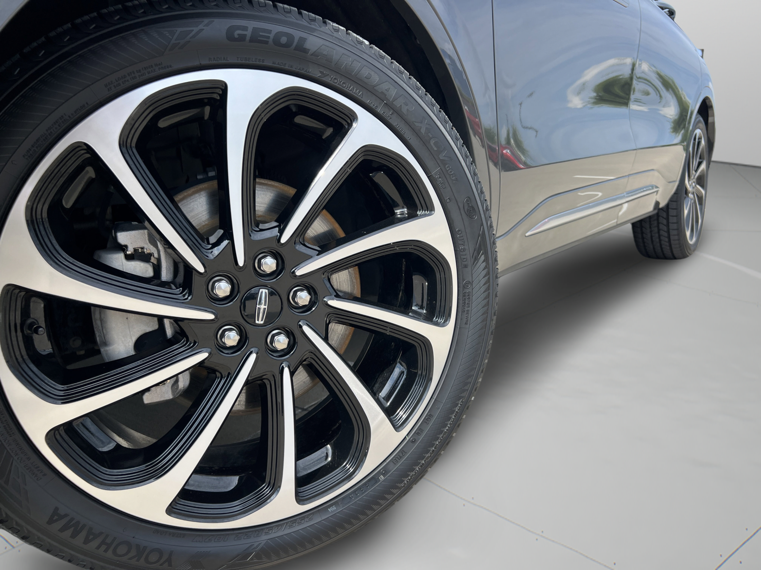 Certified 2024 Lincoln Nautilus Black Label AWD/4WD image 37