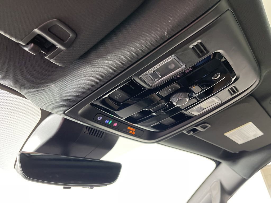 New 2026 Chevrolet Suburban High Country image 28