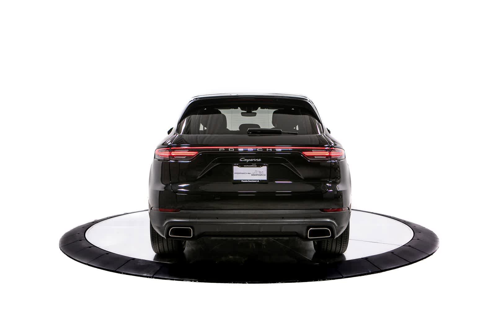 Certified 2023 Porsche Cayenne AWD/4WD image 6