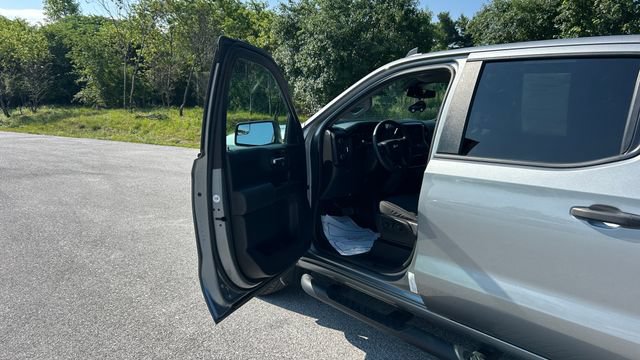 Certified 2023 Chevrolet Silverado 1500 Custom w/ LPO, Dark Essentials Package AWD/4WD image 11