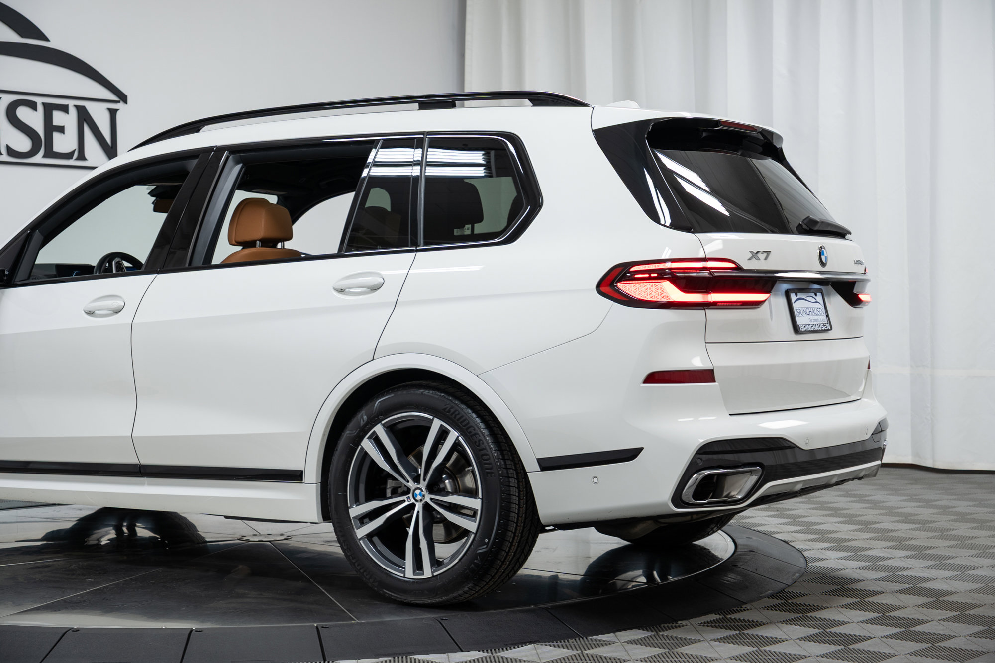 Certified 2024 BMW X7 xDrive40i w/ M Sport Package image 30