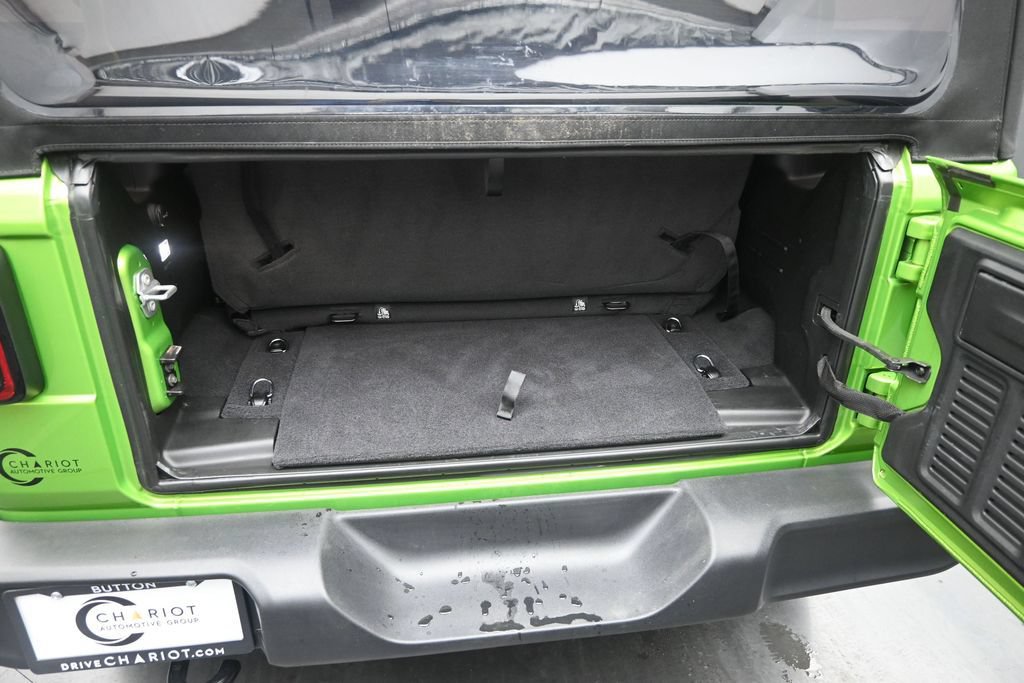Used 2025 Jeep Wrangler Sport AWD/4WD image 31