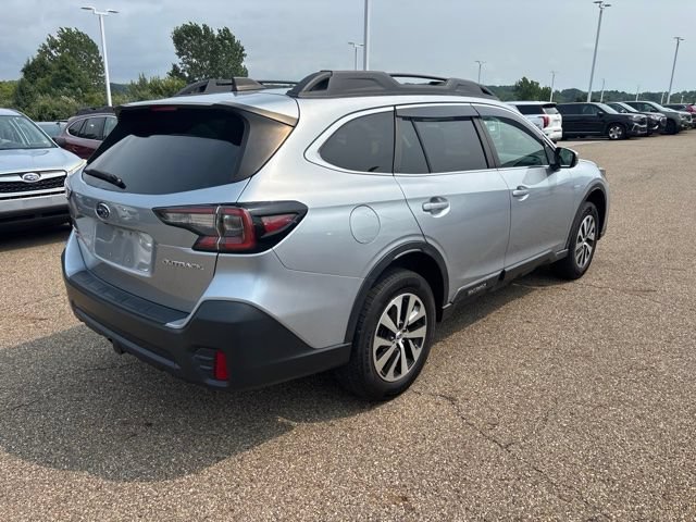 Used 2022 Subaru Outback Premium AWD/4WD image 3