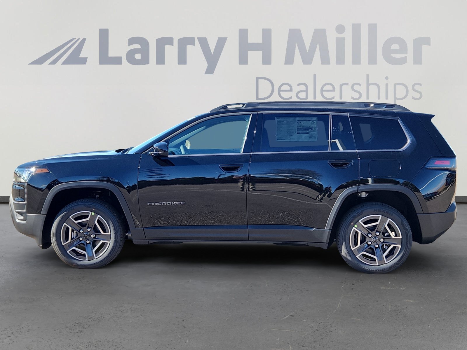 New 2026 Jeep Cherokee Laredo AWD/4WD image 3