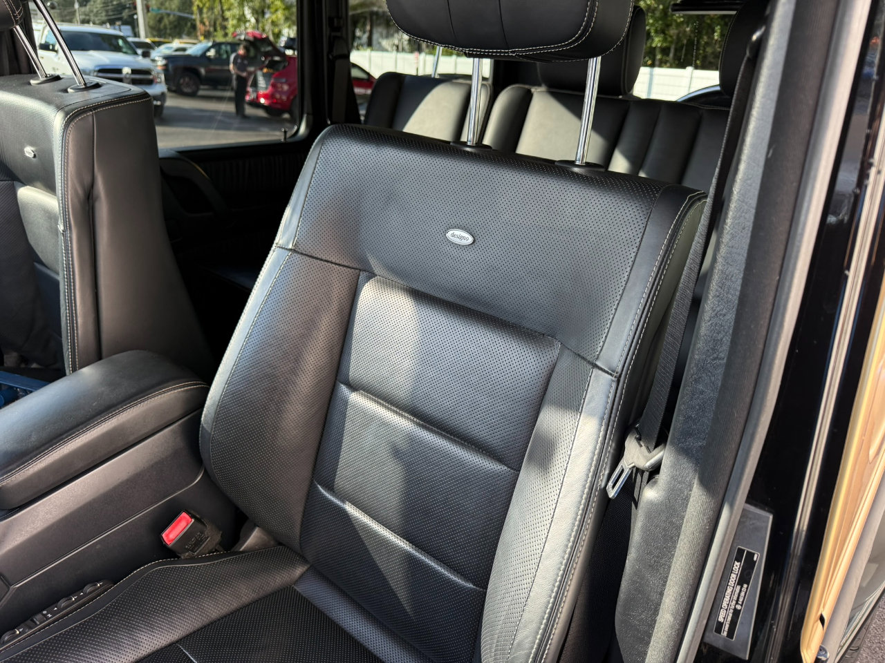 Used 2014 Mercedes-Benz G 63 AMG 4MATIC image 34