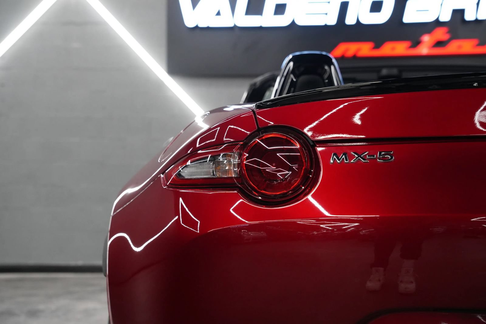 Used 2023 MAZDA MX-5 Miata Club w/ Brembo/BBS Recaro Package RWD image 18