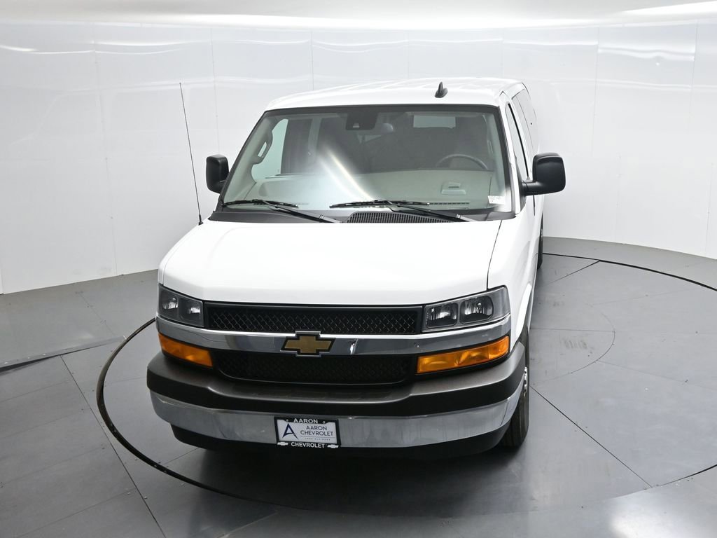Used 2025 Chevrolet Express 3500 LT w/ LT Preferred Equipment Group RWD image 39