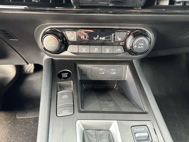 New 2026 Nissan Kicks SV w/ SV Premium Package AWD/4WD image 18