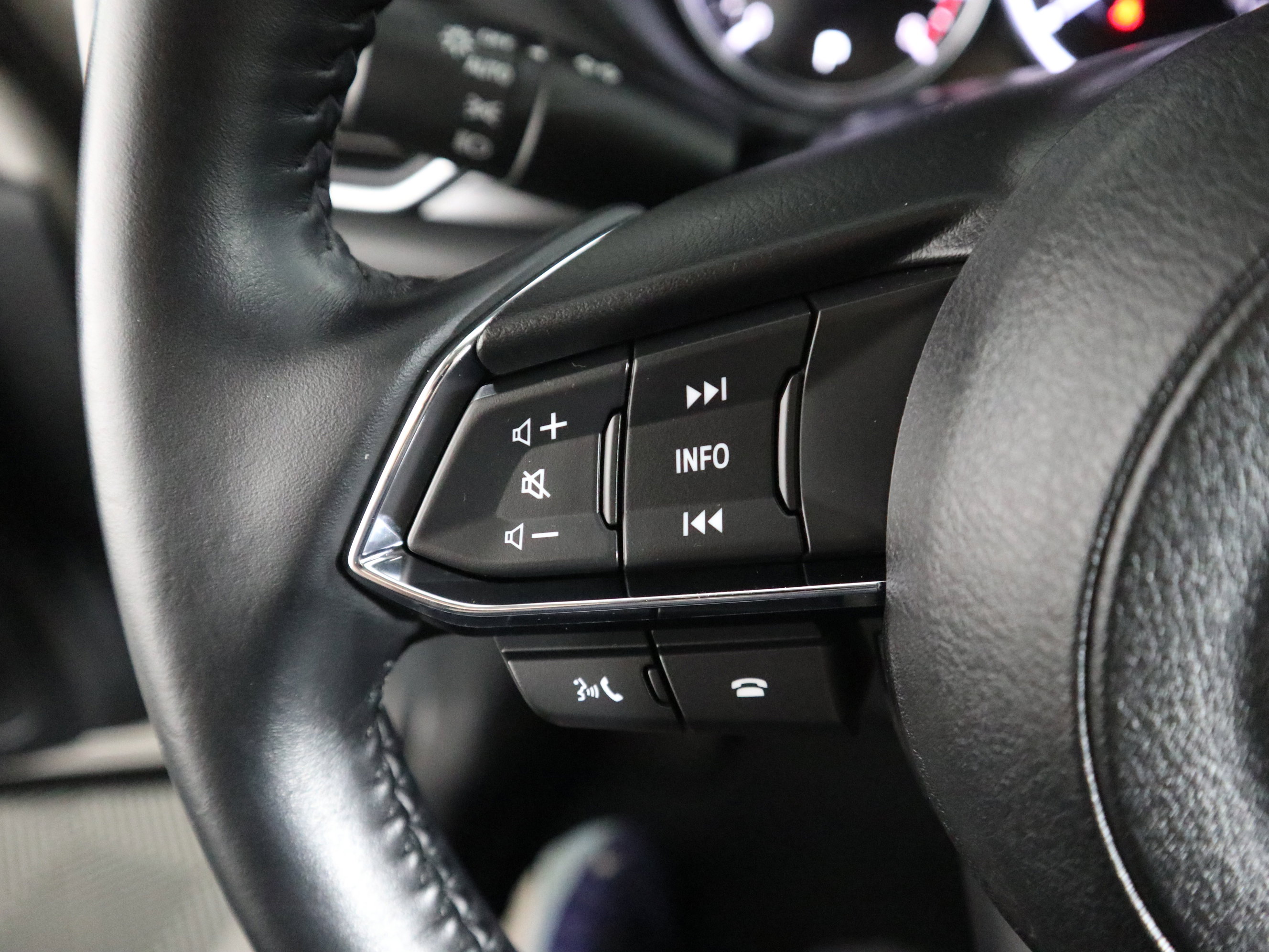 Certified 2025 MAZDA CX-5 AWD 2.5 S w/ Select Package image 27