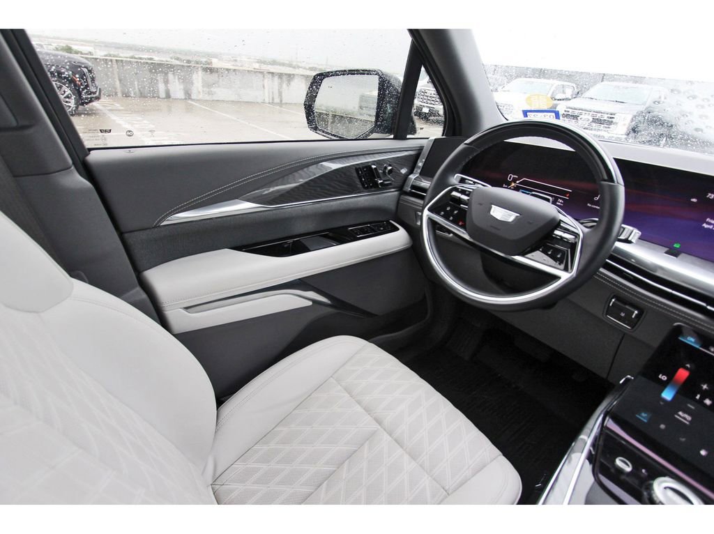 Used 2025 Cadillac Escalade IQ Sport 1 w/ Smart Trailering package image 8