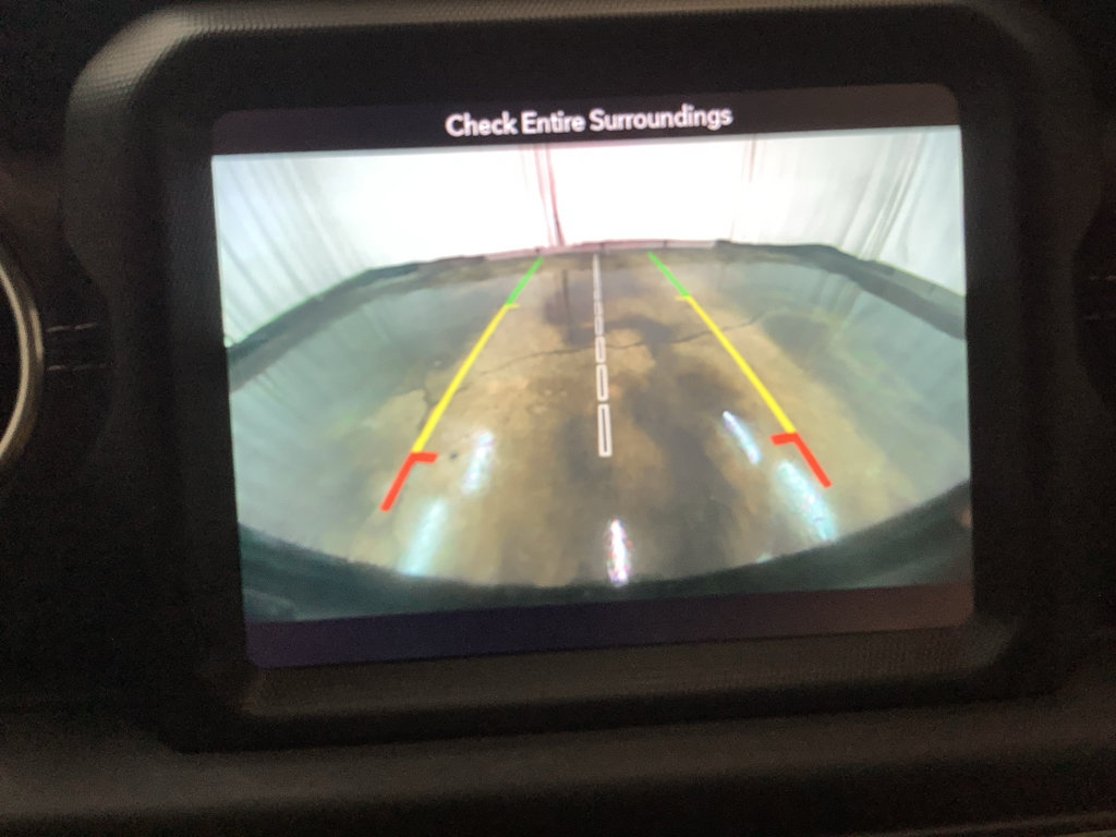 Used 2018 Jeep Wrangler Unlimited Sahara AWD/4WD image 19