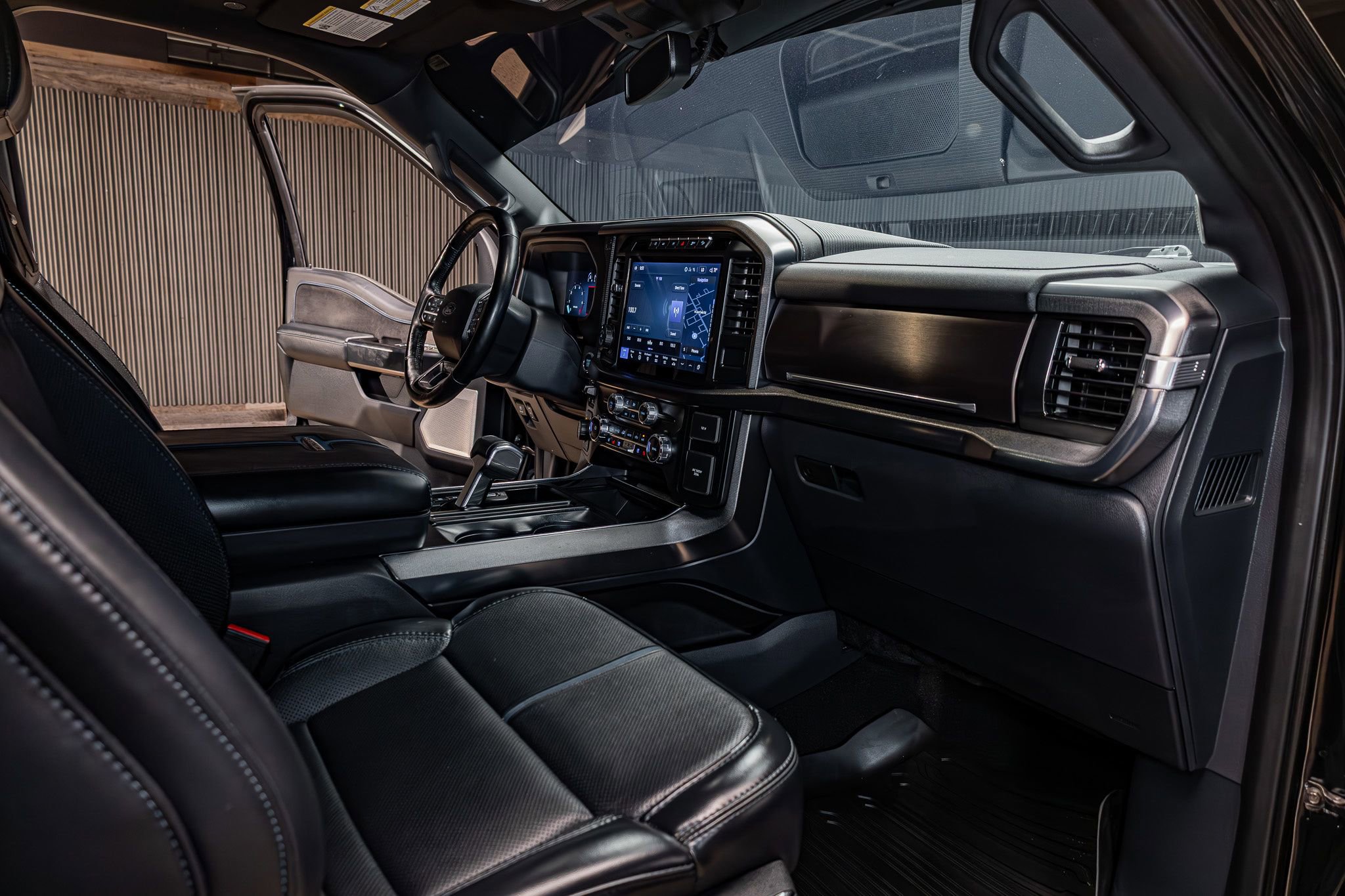 Used 2024 Ford F150 Platinum w/ Equipment Group 702A High AWD/4WD image 15