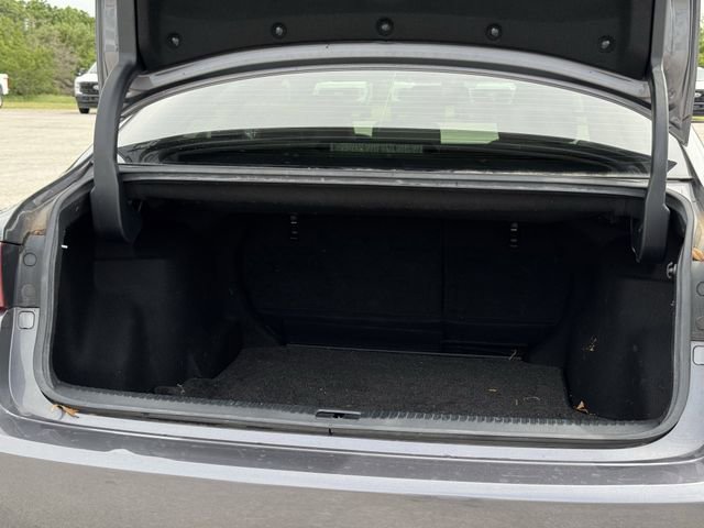 Used 2016 Lexus IS 200t w/ F Sport Package RWD image 33