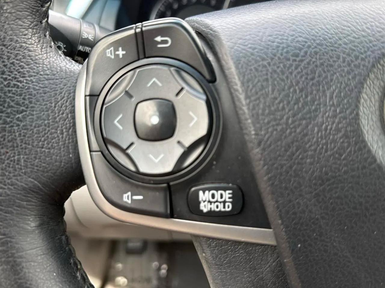 Used 2012 Toyota Camry XLE FWD image 27