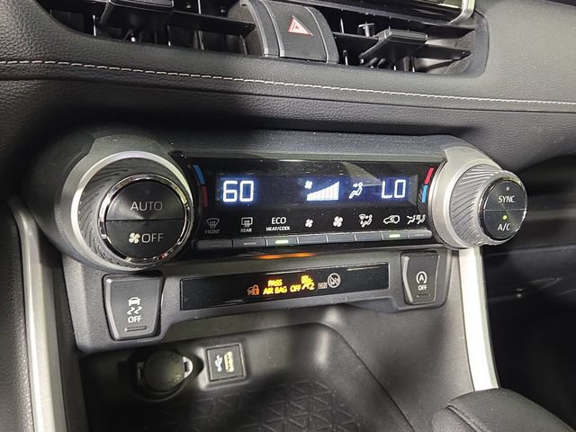 Used 2023 Toyota RAV4 XLE AWD/4WD image 19