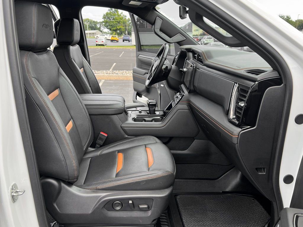 Used 2024 GMC Sierra 1500 AT4 w/ AT4 Preferred Package image 19