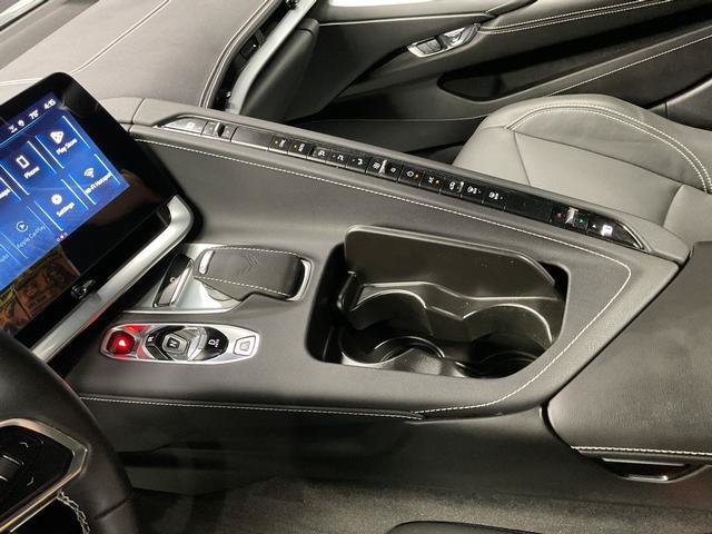 Used 2024 Chevrolet Corvette Stingray Convertible w/ Z51 Performance Package RWD image 19