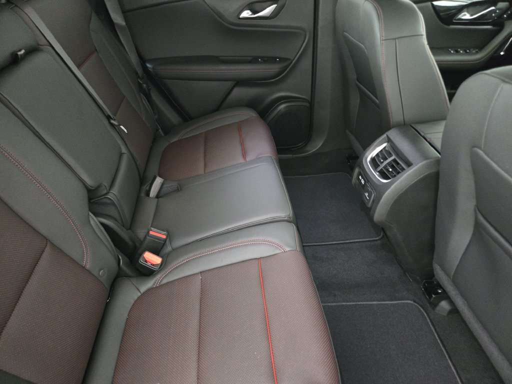 New 2026 Chevrolet Blazer RS w/ Driver Confidence II Package FWD image 35