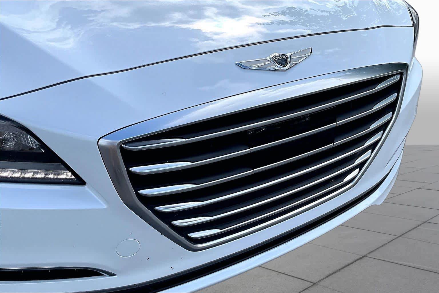 Used 2017 Genesis G80 3.8 RWD image 29