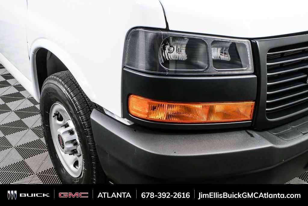 New 2025 GMC Savana 2500 w/ Driver Convenience Package RWD image 28