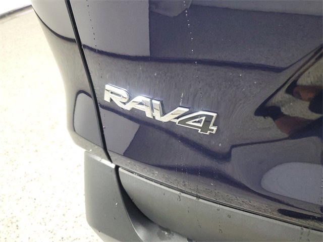 Used 2022 Toyota RAV4 XLE image 6
