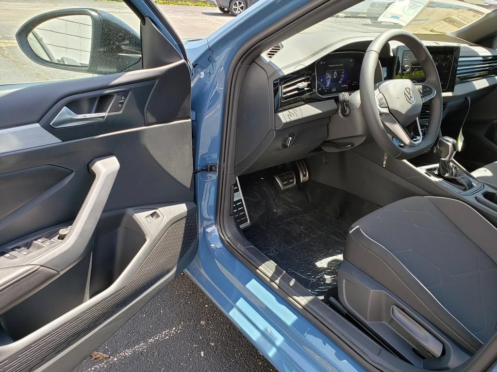 New 2026 Volkswagen Jetta Sport FWD image 6