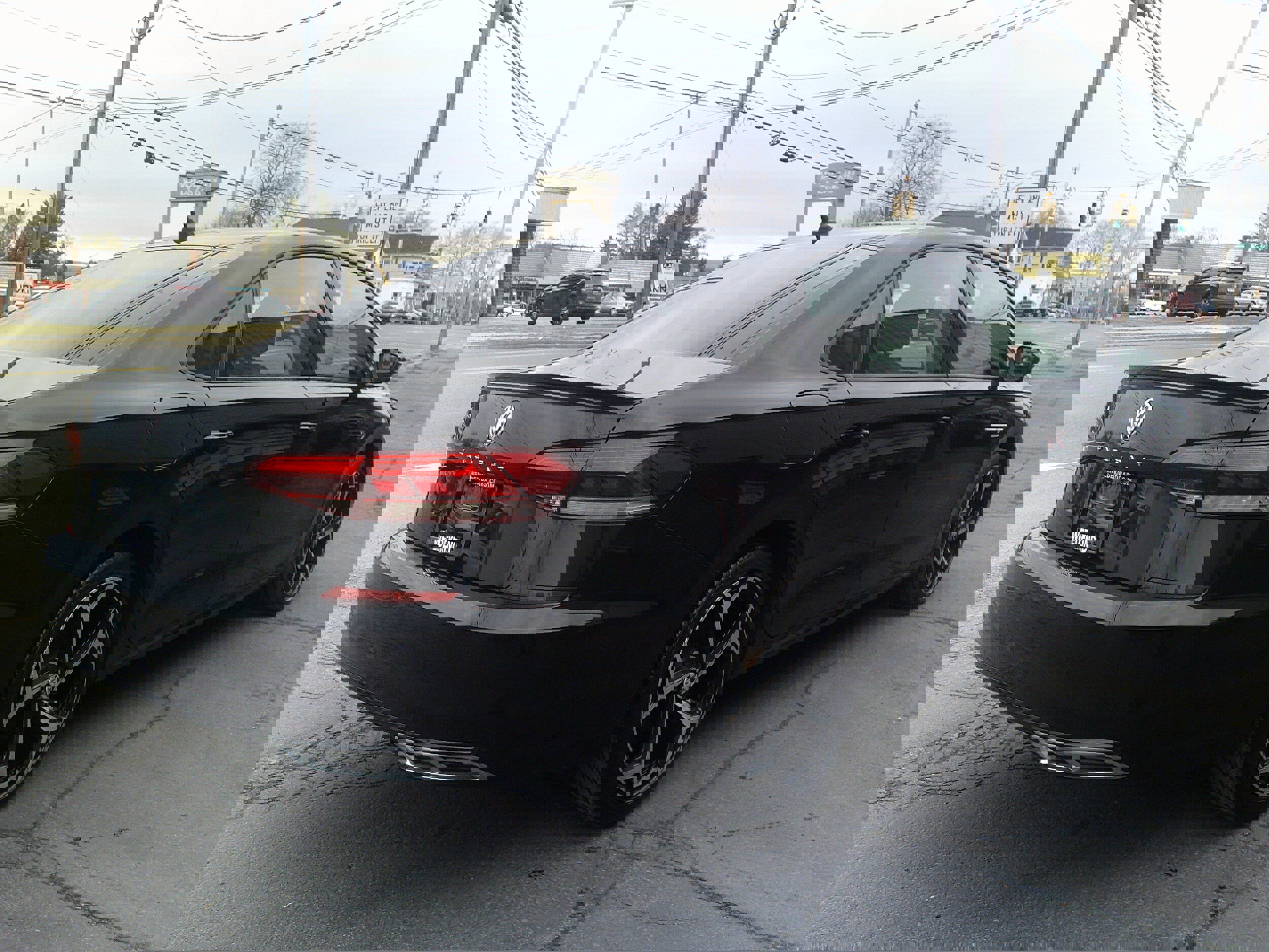 Used 2020 Volkswagen Passat 2.0T R-Line image 5