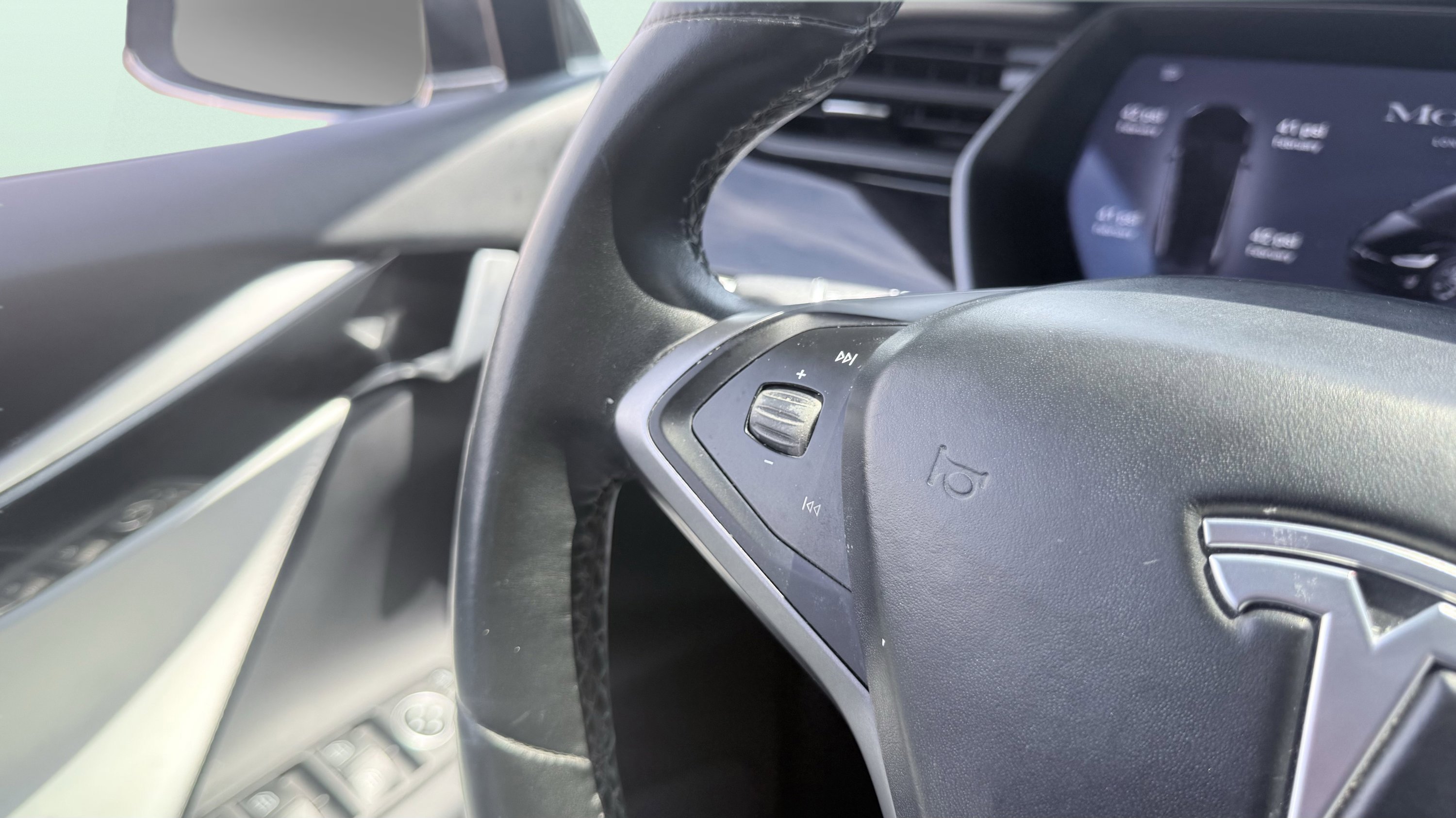 Used 2020 Tesla Model X Long Range AWD/4WD image 70
