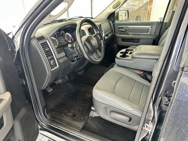 Used 2017 RAM 1500 Classic SLT w/ SLT Plus D￩cor Group image 7