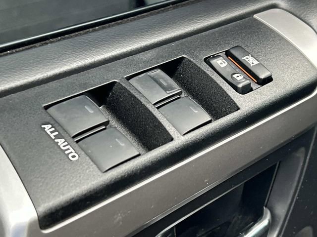 Used 2022 Toyota 4Runner Limited image 18