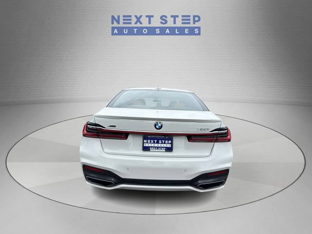 Used 2020 BMW 750i xDrive w/ Executive Package AWD/4WD image 7