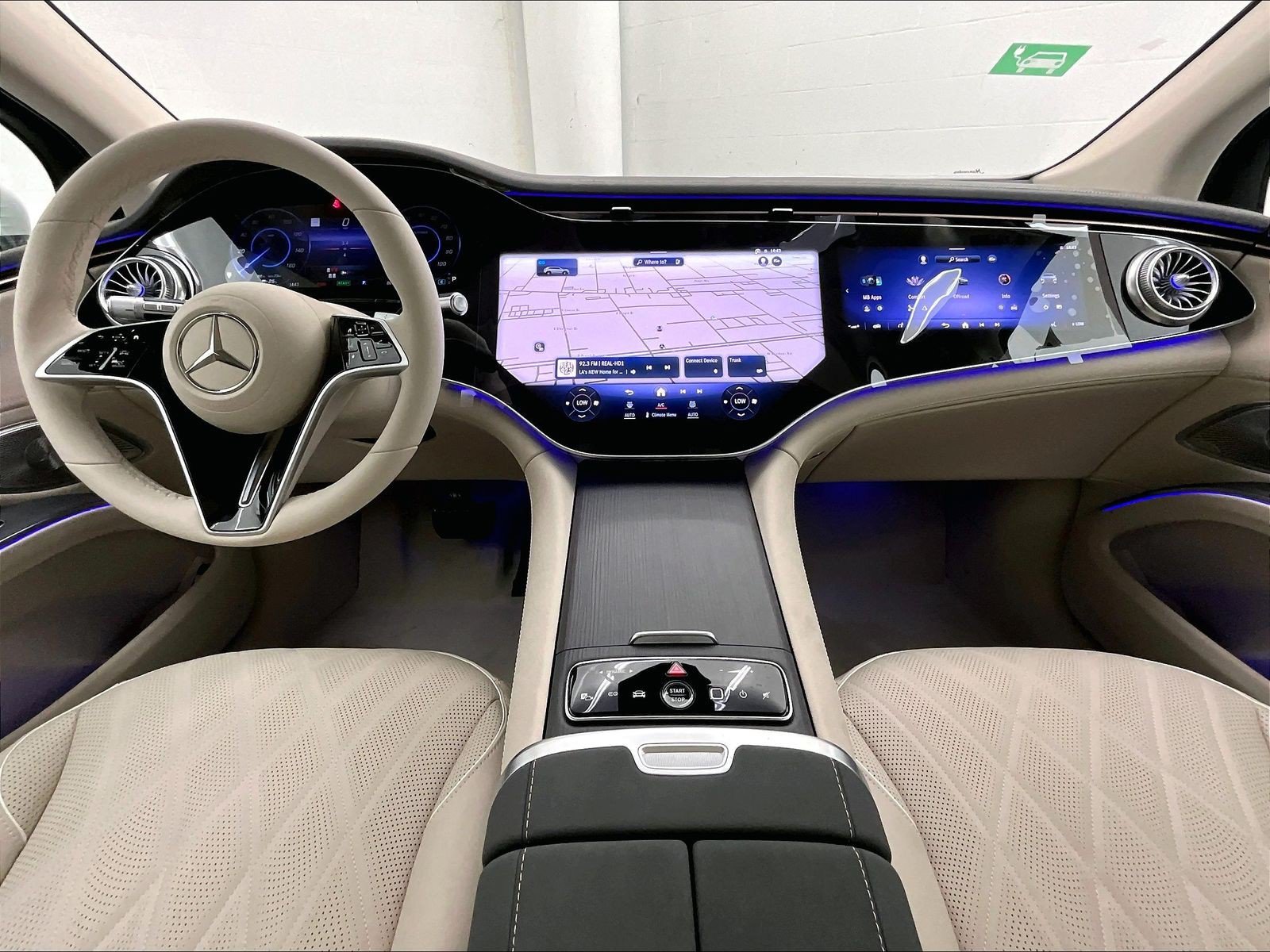 New 2026 Mercedes-Benz EQS 400 4MATIC SUV image 4