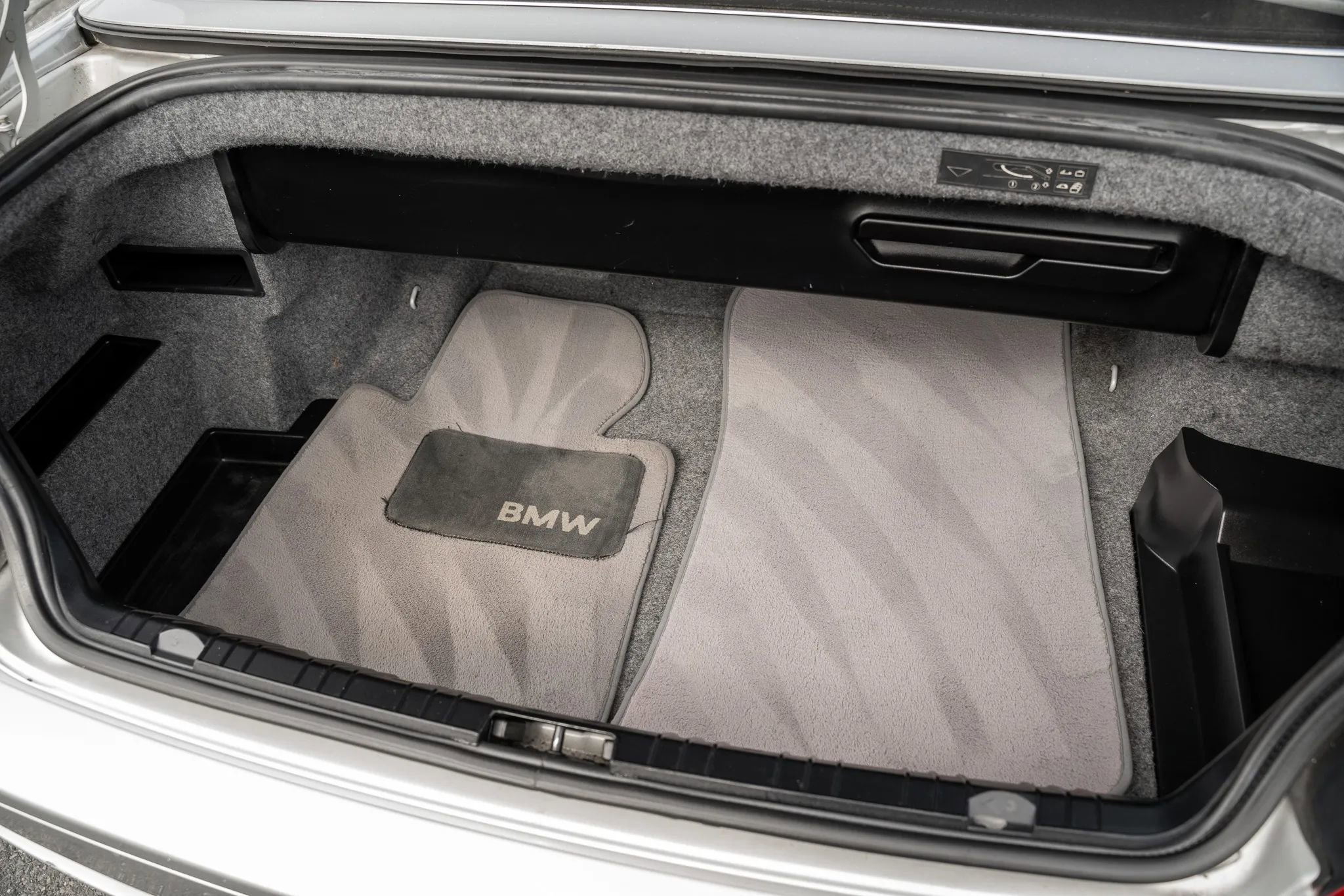 Used 2005 BMW 325Ci Convertible RWD image 10