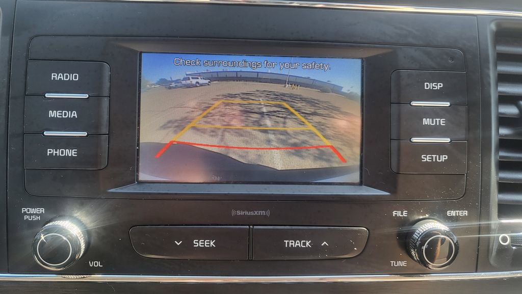 Used 2018 Kia Sedona L image 34