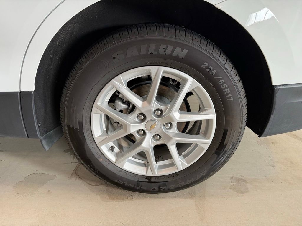 Used 2024 Chevrolet Equinox LT AWD/4WD image 11