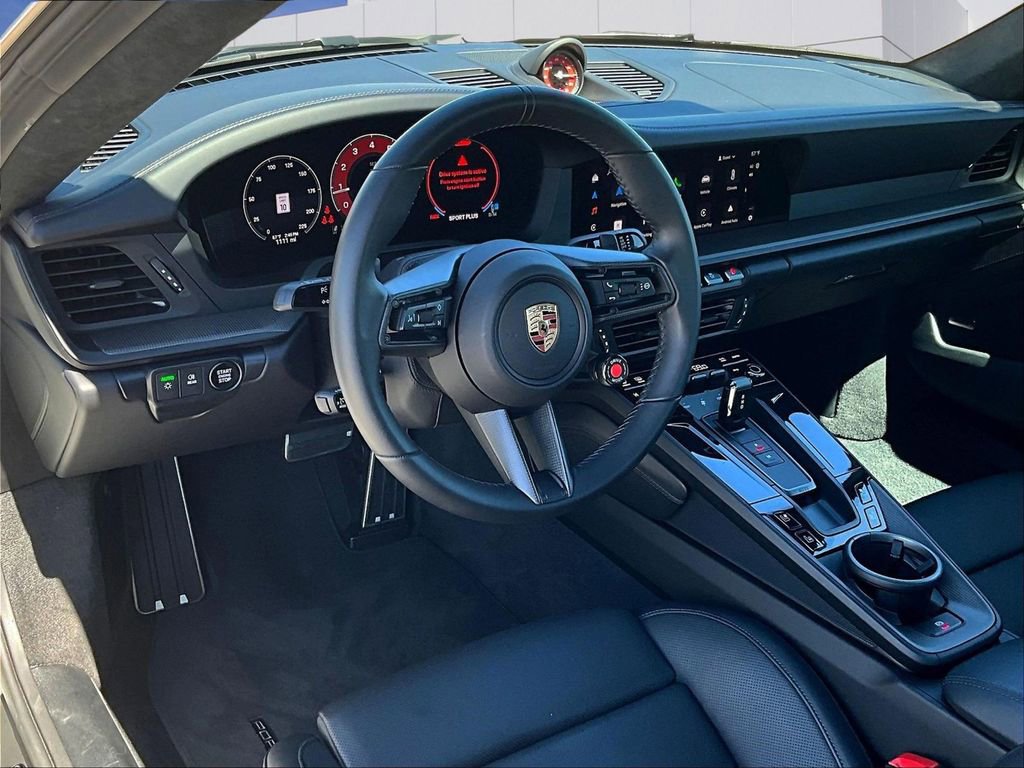 Used 2025 Porsche 911 Carrera GTS RWD image 4