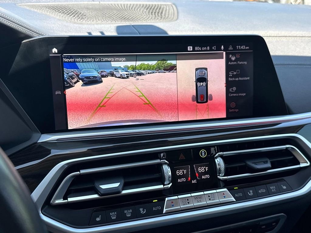 Used 2021 BMW X7 xDrive40i w/ Premium Package AWD/4WD image 18