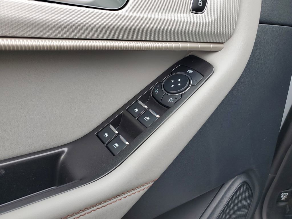 New 2026 Ford Explorer Active w/ Active Comfort Package image 15