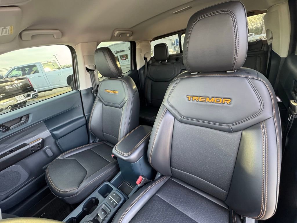 Used 2025 Ford Maverick Tremor image 17