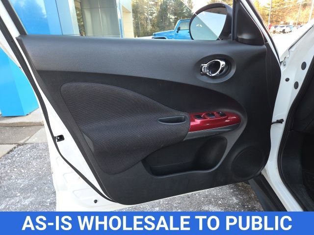 Used 2014 Nissan Juke S image 29