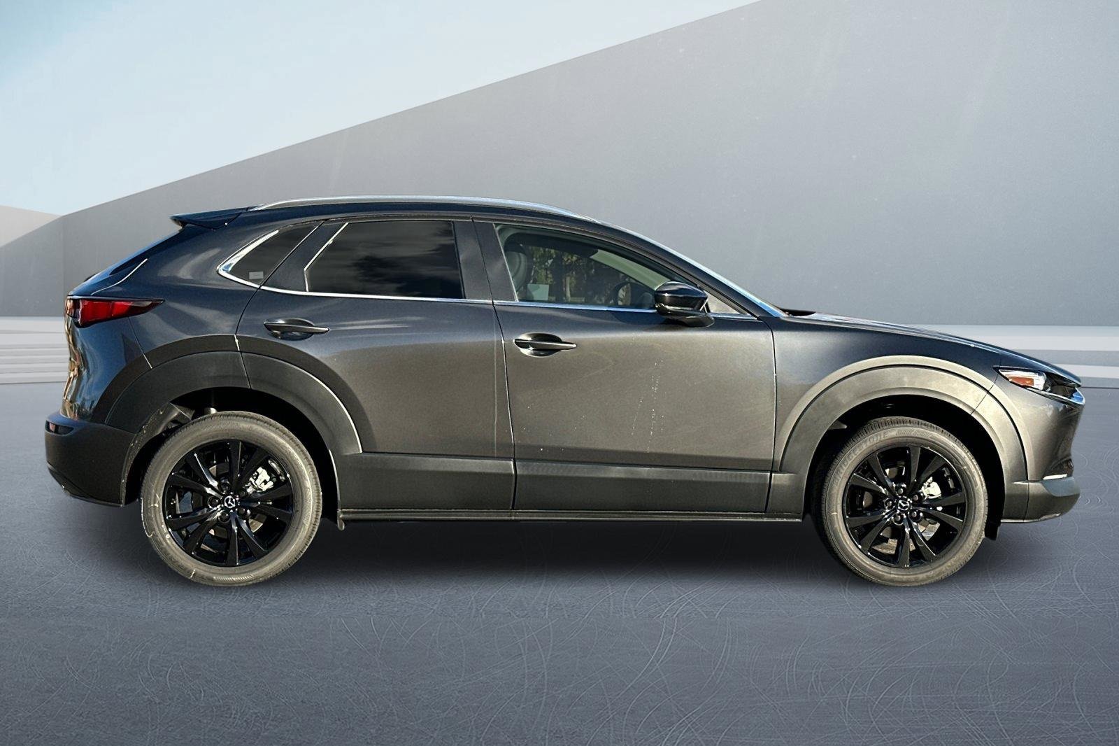 Used 2025 MAZDA CX-30 AWD 2.5 S w/ Select Sport Pkg image 3