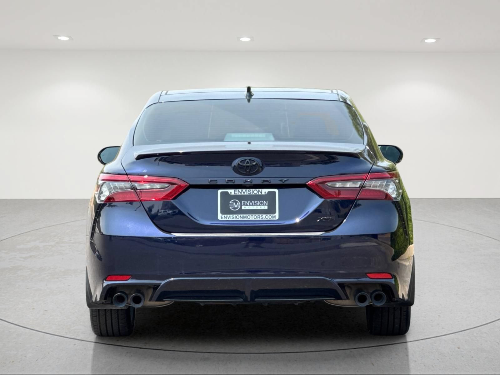 Used 2022 Toyota Camry XSE FWD image 4