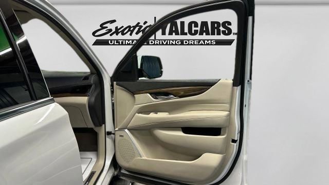 Used 2019 Cadillac Escalade Premium Luxury image 10