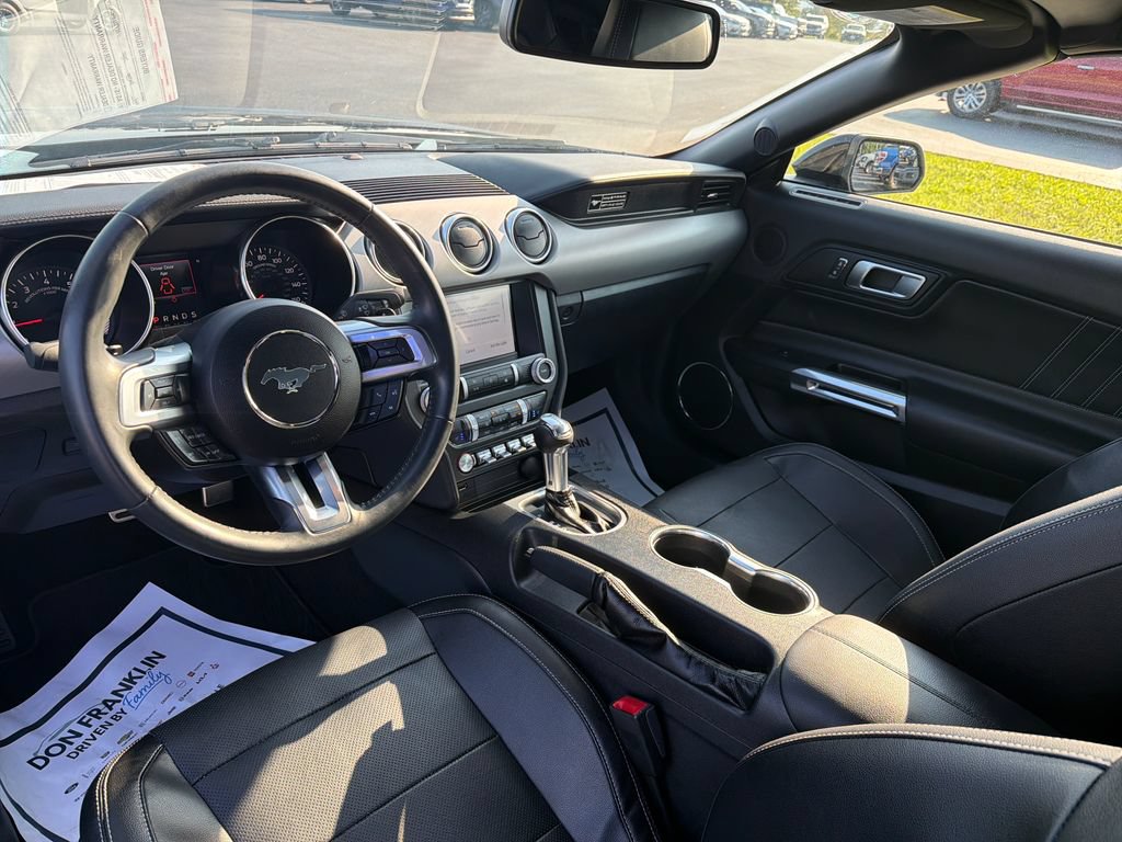 Used 2020 Ford Mustang Premium RWD image 15
