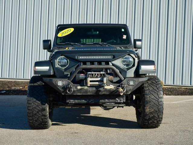 Used 2020 Jeep Wrangler Unlimited Sahara image 3