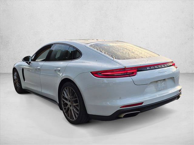 Used 2020 Porsche Panamera RWD image 7