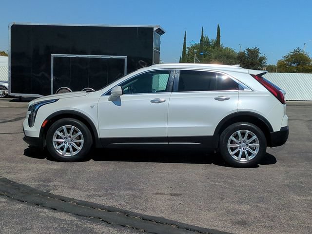Used 2021 Cadillac XT4 Luxury w/ Cold Weather Package FWD image 5