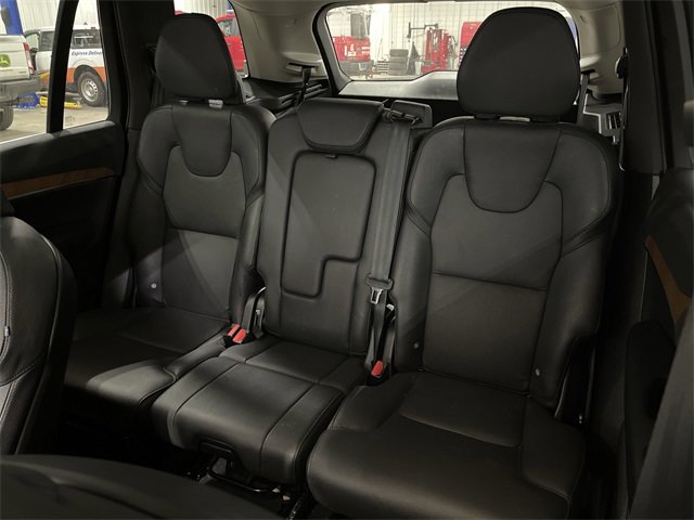 Used 2023 Volvo XC90 B5 Plus image 29